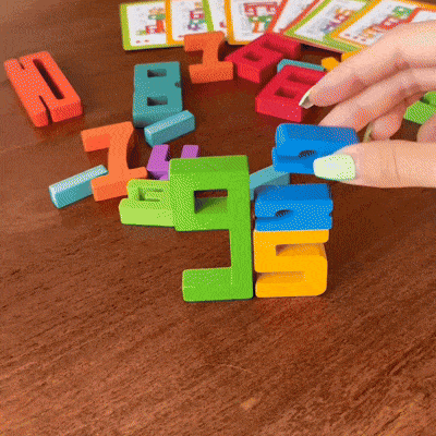 Auri Blocks – Das Spiel, das den Rechenknoten löst